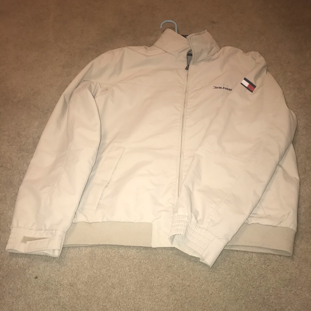 Tommy Hilfiger casual rain proof jacket! Size XL